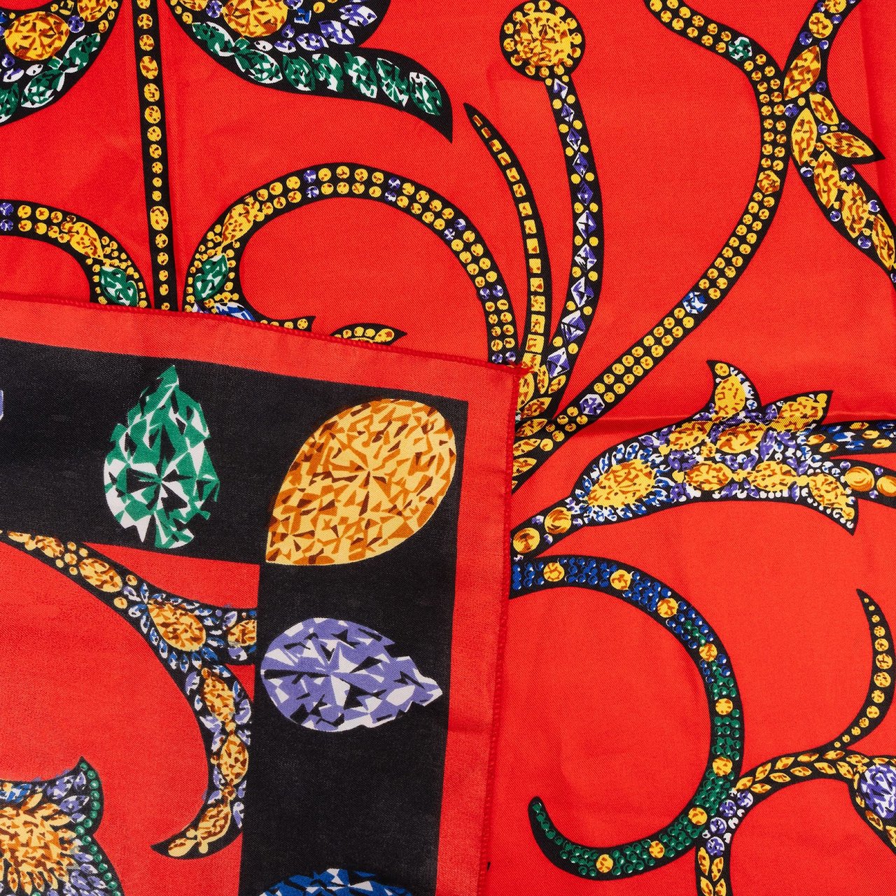 Hermès Pierres d'Orient et d'Occident Silk 90 Scarf Tuch Rood