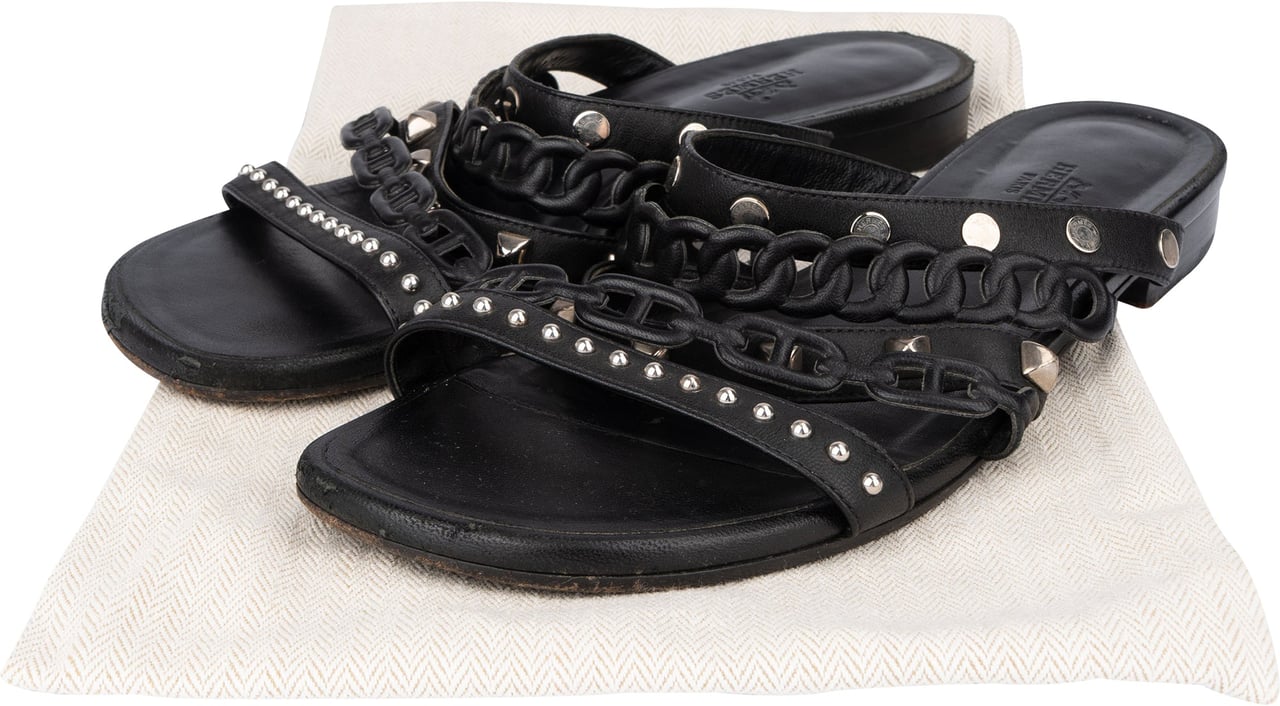 Hermès Hermès Black Leather Sandals (38,5) Zwart