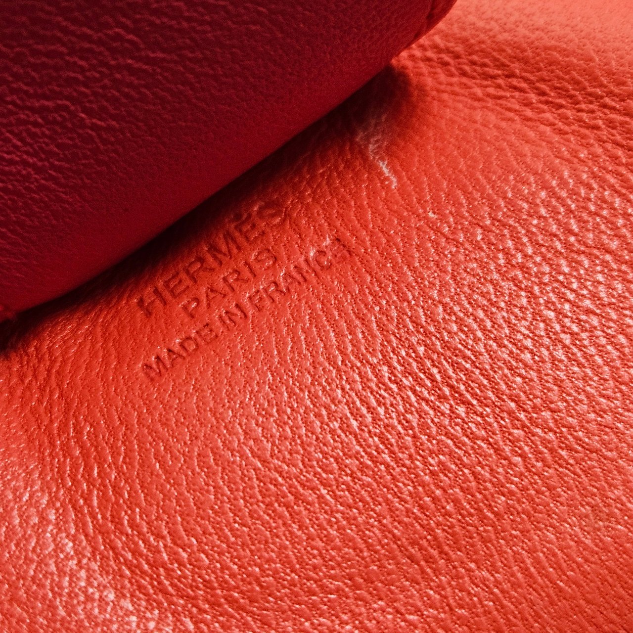 Hermès Hermès Tricolor Leather Rodeo Pendant Rood