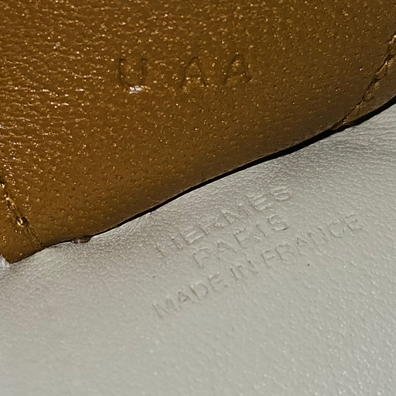 Hermès Hermès Bicolor Leather Rodeo Pendant Wit