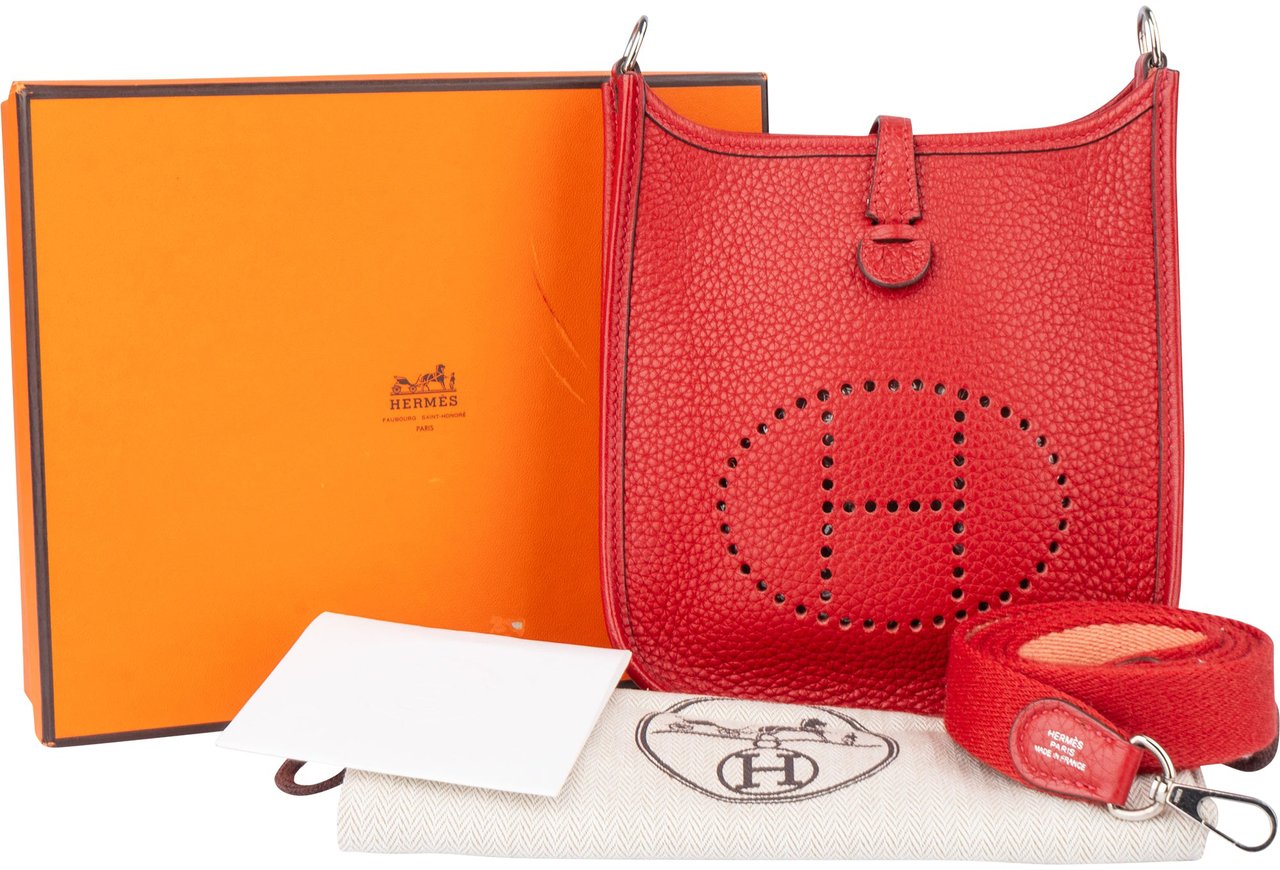 Hermès Hermès Rouge Taurillon Clemence Evelyne 16 Crossbody Bag Rood