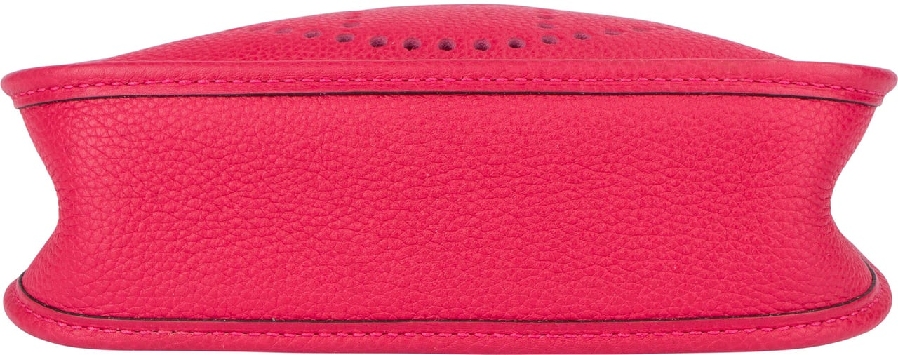 Hermès Hermès Rose Shocking Maurice Evelyne 16 Crossbody Bag Roze