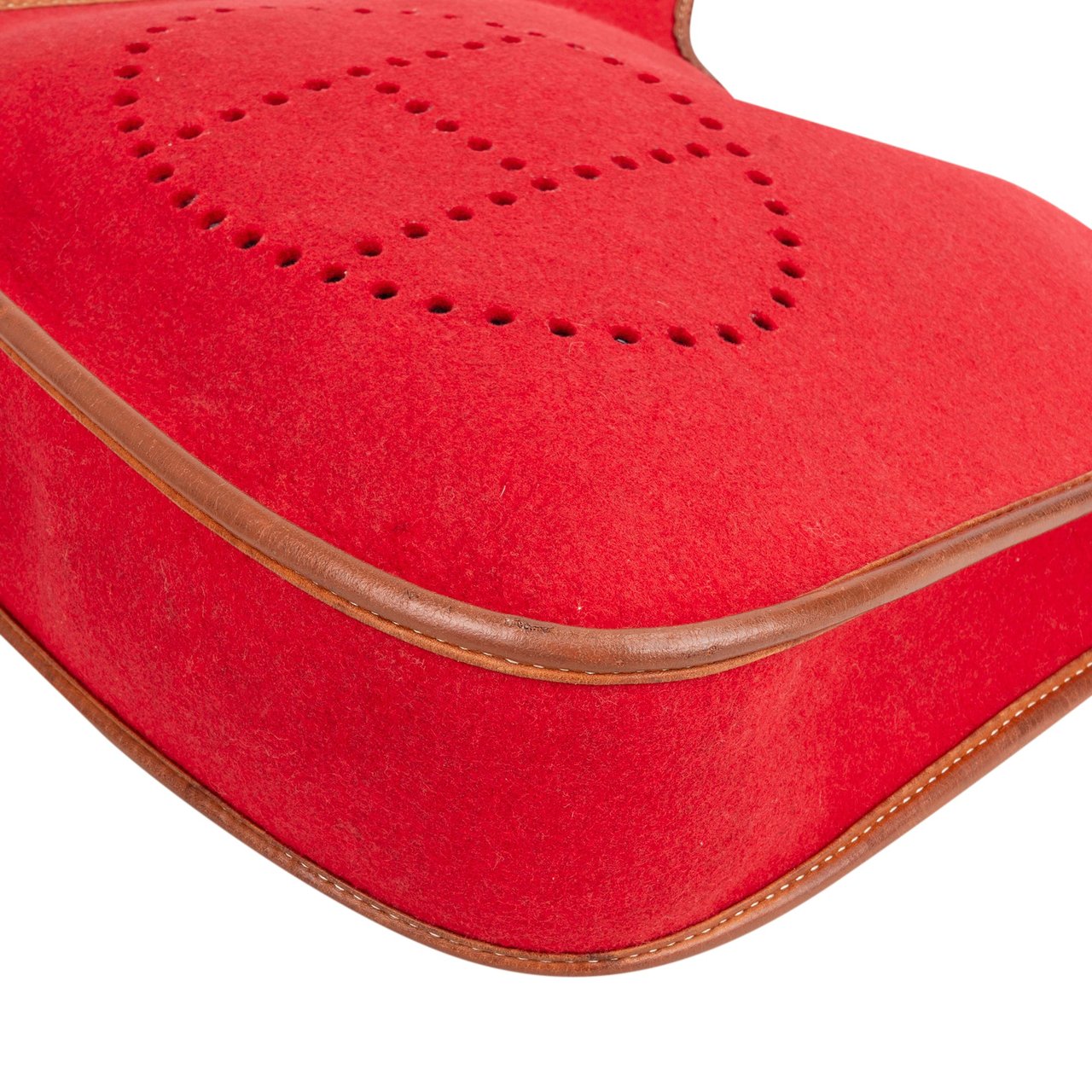 Hermès Hermès Rouge Wool Felt Evelyne PM Crossbody Bag Rood