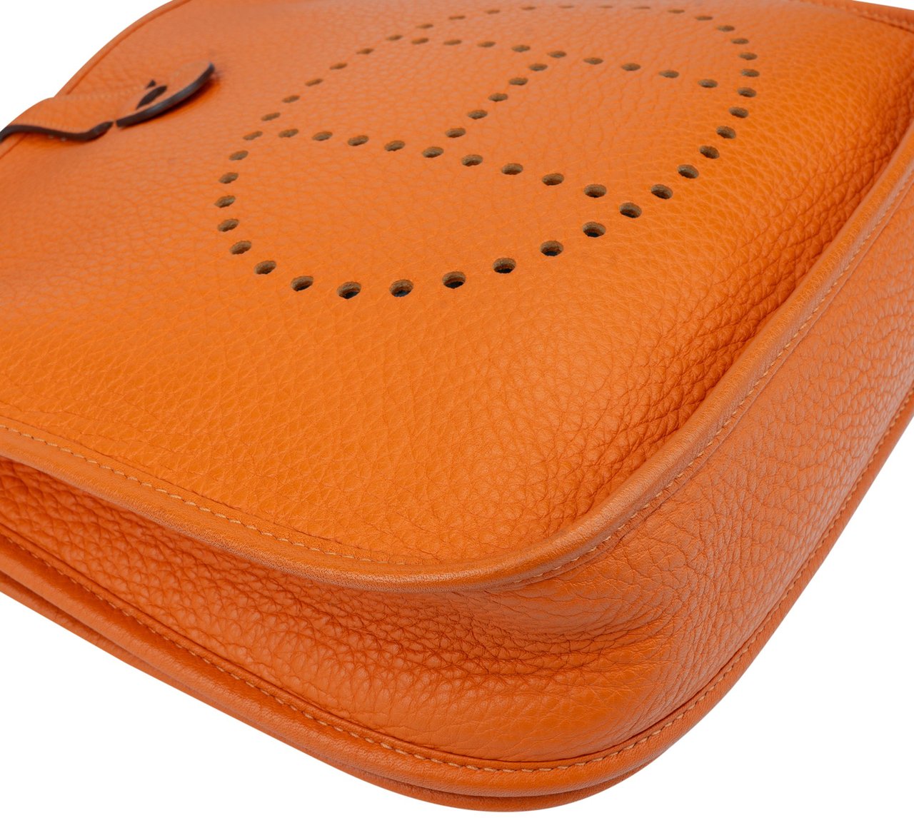 Hermès Hermès Orange Togo Leather Evelyne II PM Crossbody Bag Oranje