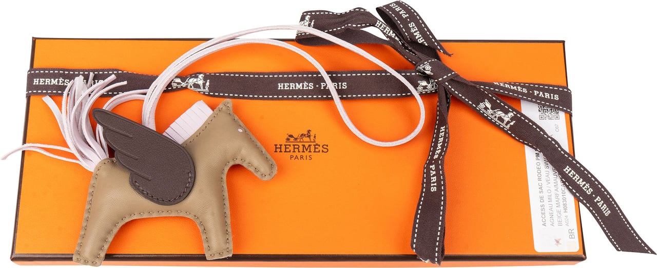 Hermès Tricolor Leather Rodeo Pegase PM Pendant Bruin