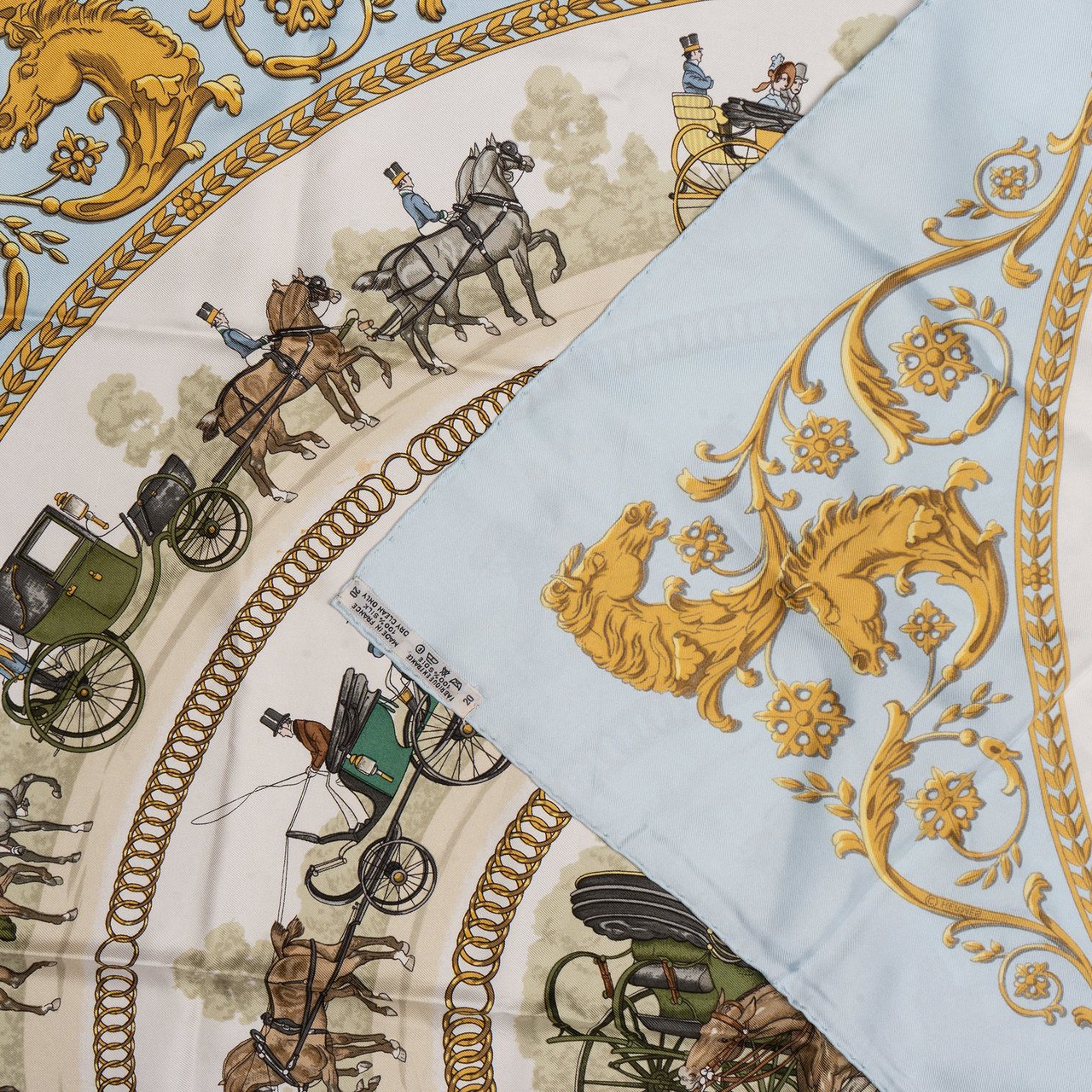 Hermès Hermès Classic "La Promenade De Longchamps" Silk Carre 90 Scarf Tuch Blauw