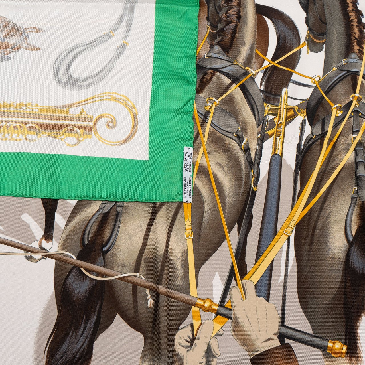 Hermès Hermès Classic "ATTELAGE EN ANBALÉTE" Silk Carre 90 Scarf Tuch Groen