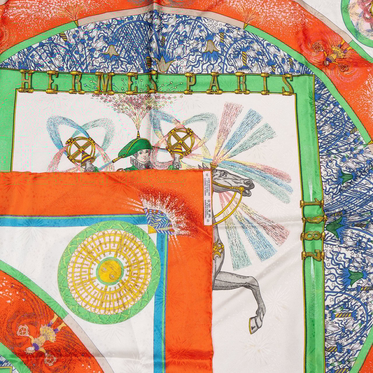 Hermès Hermès Classic "Fireworks" Silk Carre 90 Scarf Tuch Oranje