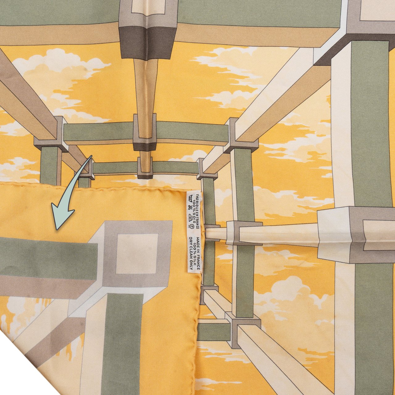 Hermès Hermès Classic "Perspective" Silk Carre 45 Scarf Tuch Geel