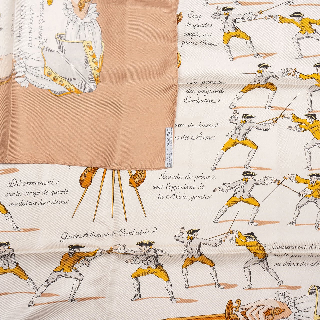 Hermès Classic "TRAITÉ DES ARMES" Silk Carre 90 Scarf Tuch Bruin