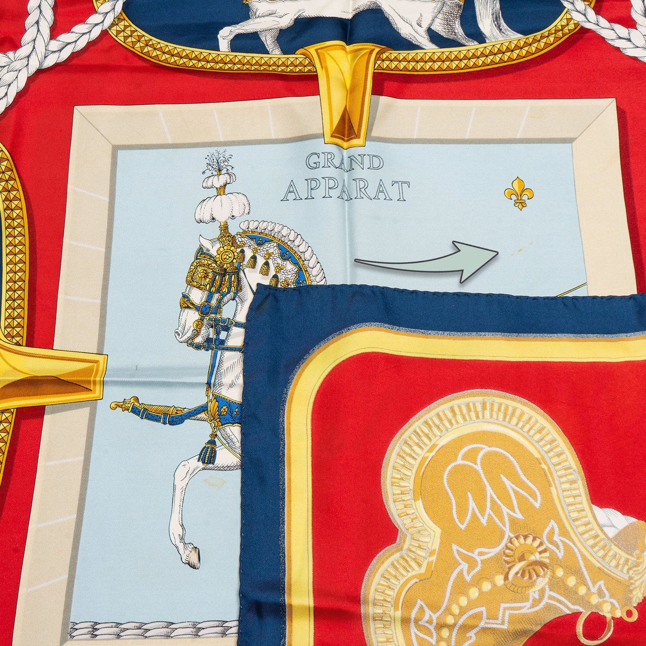 Hermès Classic "GRAND APPARAT" Silk Carre 90 Scarf Tuch Blauw