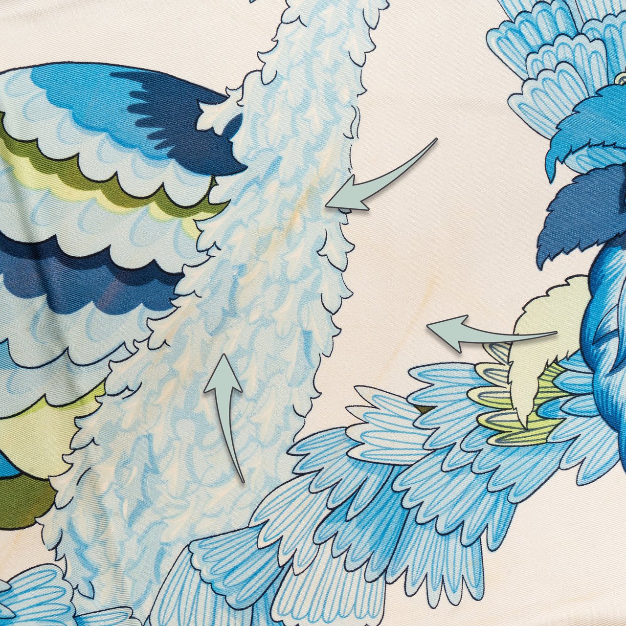 Hermès Hermès Classic "TAHITI" Silk Carre 90 Scarf Tuch Wit