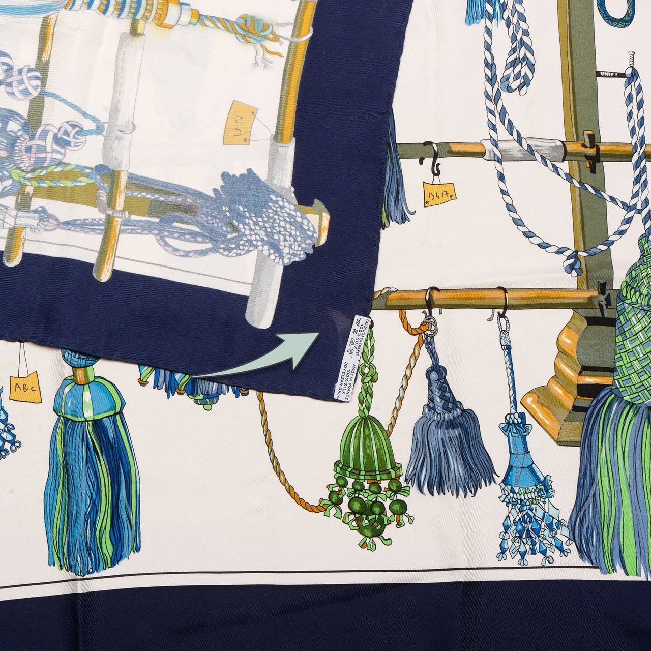 Hermès Hermès Classic "Passemenerie" Silk Carre 90 Scarf Tuch Blauw