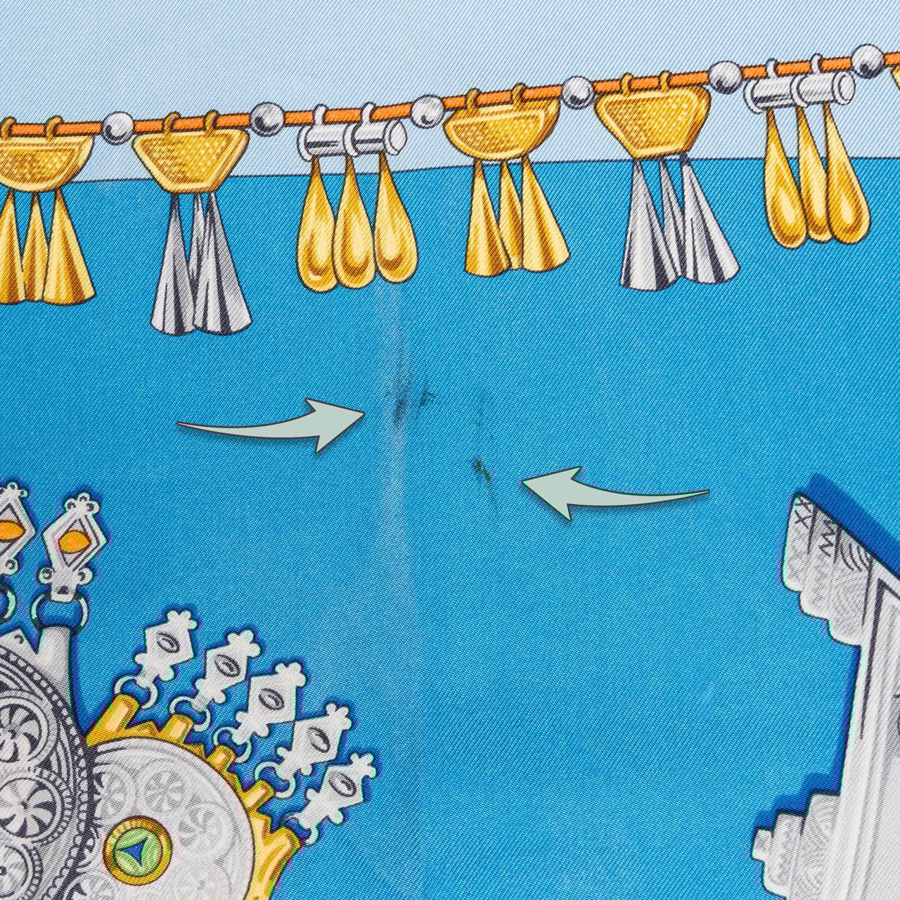 Hermès Hermès Classic "PARURES DES SABLES" Silk Carre 90 Scarf Tuch Blauw