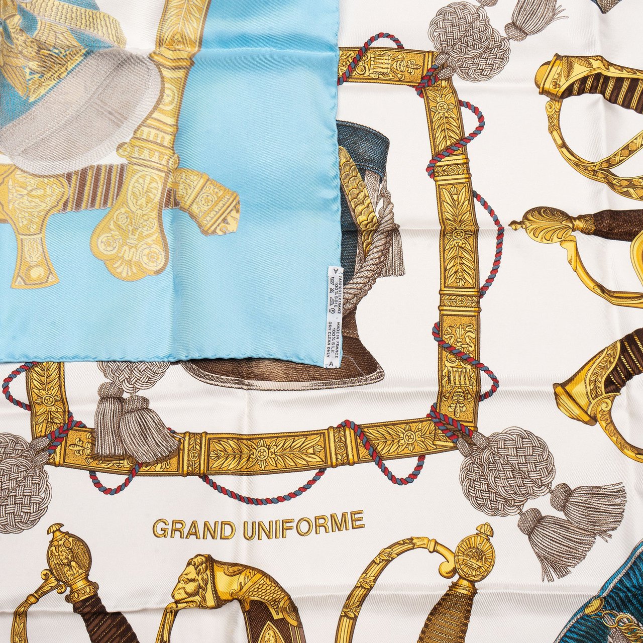 Hermès Hermès Classic "GRAND UNIFORME" Silk Carre 90 Scarf Tuch Blauw