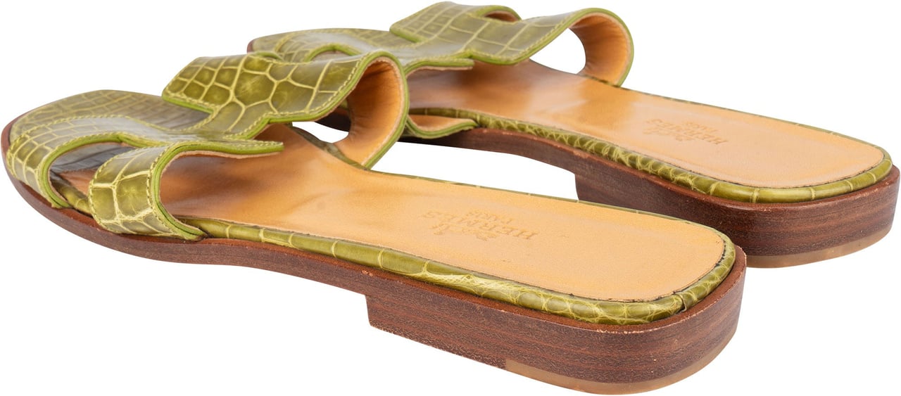 Hermès Green Crocodile Oran Sandals (36) Groen