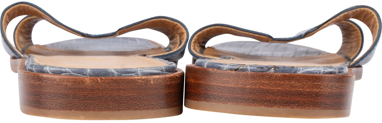 Hermès Hermès Bleu Crocodile Oran Sandals (36) Blauw