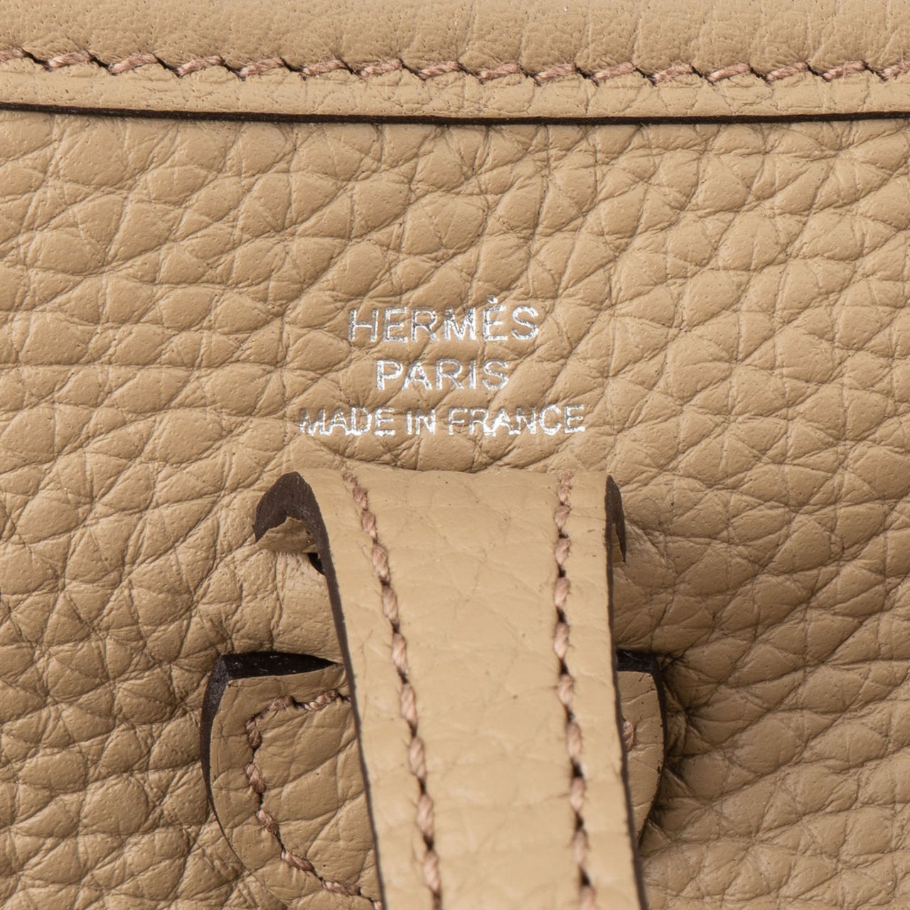 Hermès Hermès Clemence Leather Evelyne 16 Crossbody Bag Bruin