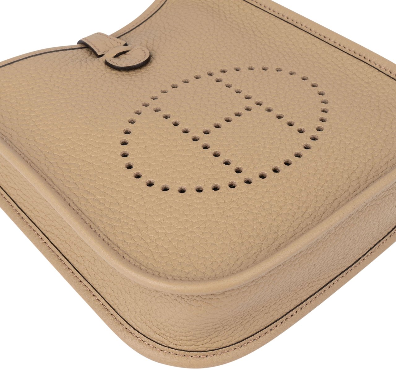 Hermès Hermès Clemence Leather Evelyne 16 Crossbody Bag Bruin