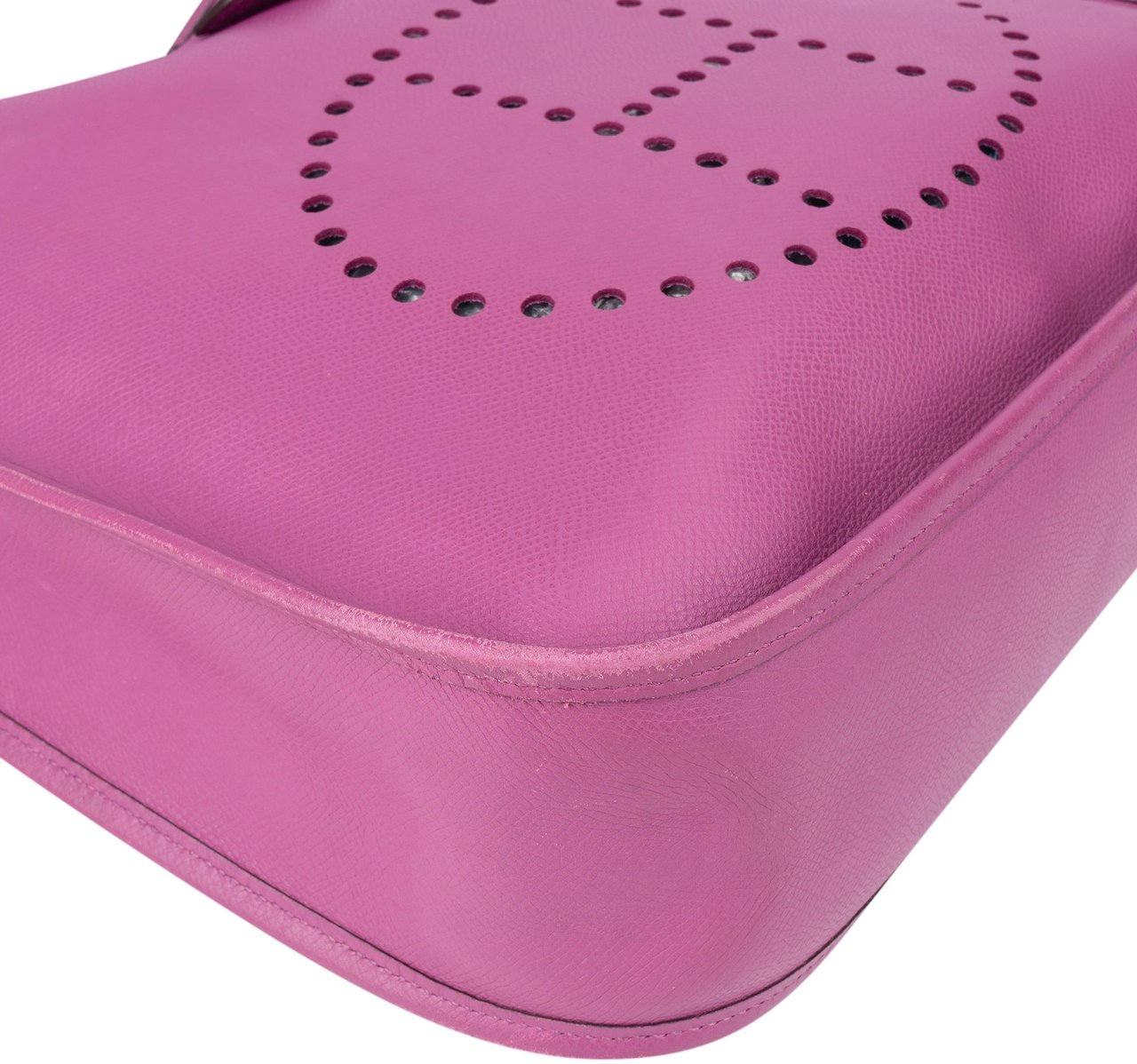 Hermès Hermès Epsom Leather Evelyne GM Crossbody Bag Paars