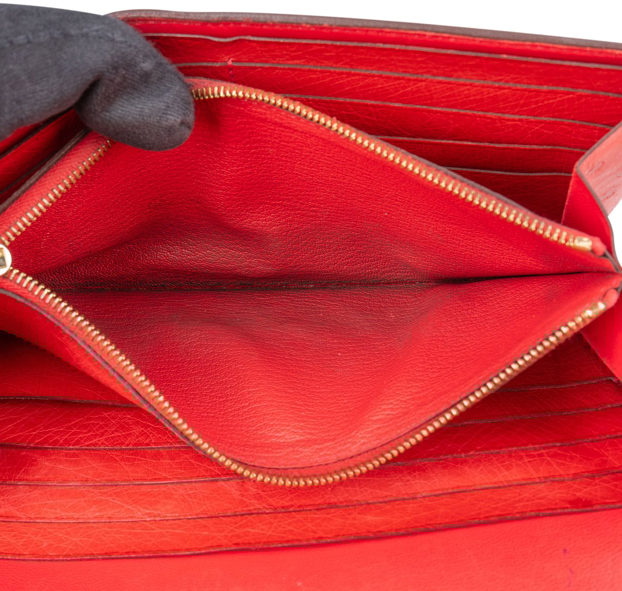 Hermès Hermès Red Ostrich Constance H Wallet Roze