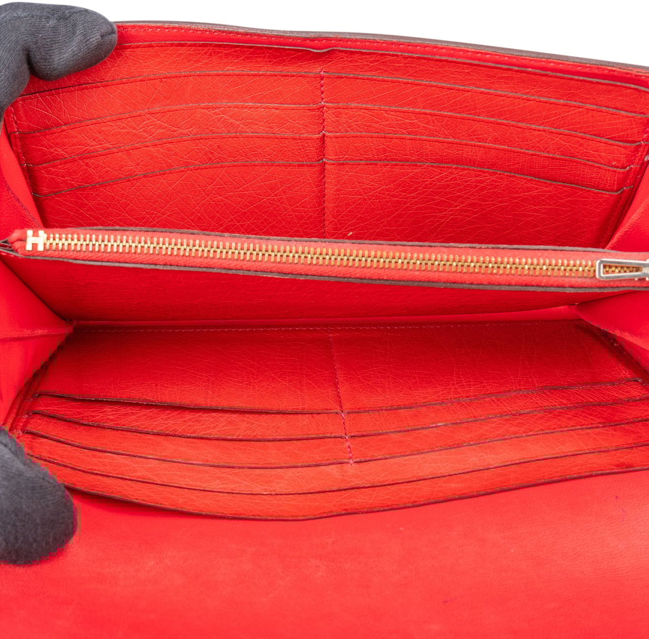 Hermès Hermès Red Ostrich Constance H Wallet Roze