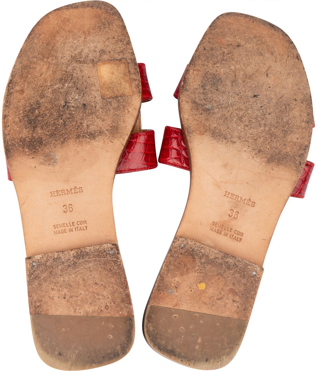 Hermès Hermès Rouge Exotic Crocodile Leather Oran Sandals (36) Rood