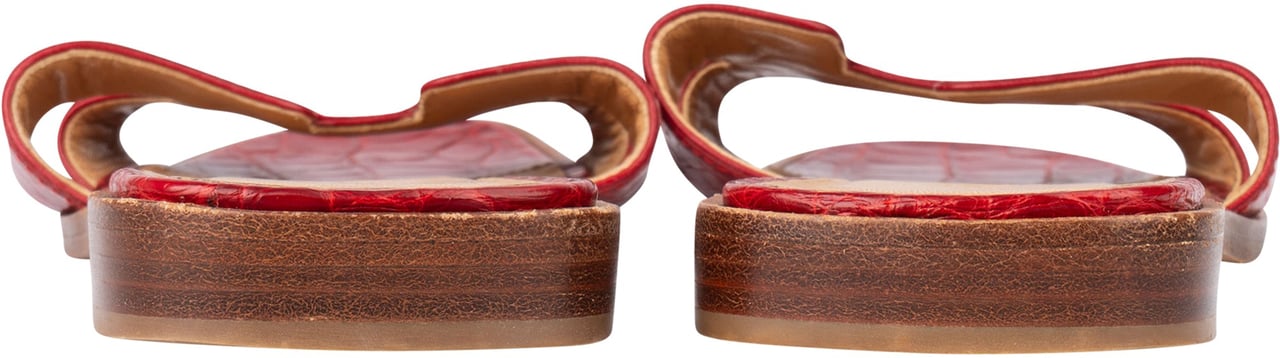 Hermès Hermès Rouge Exotic Crocodile Leather Oran Sandals (36) Rood