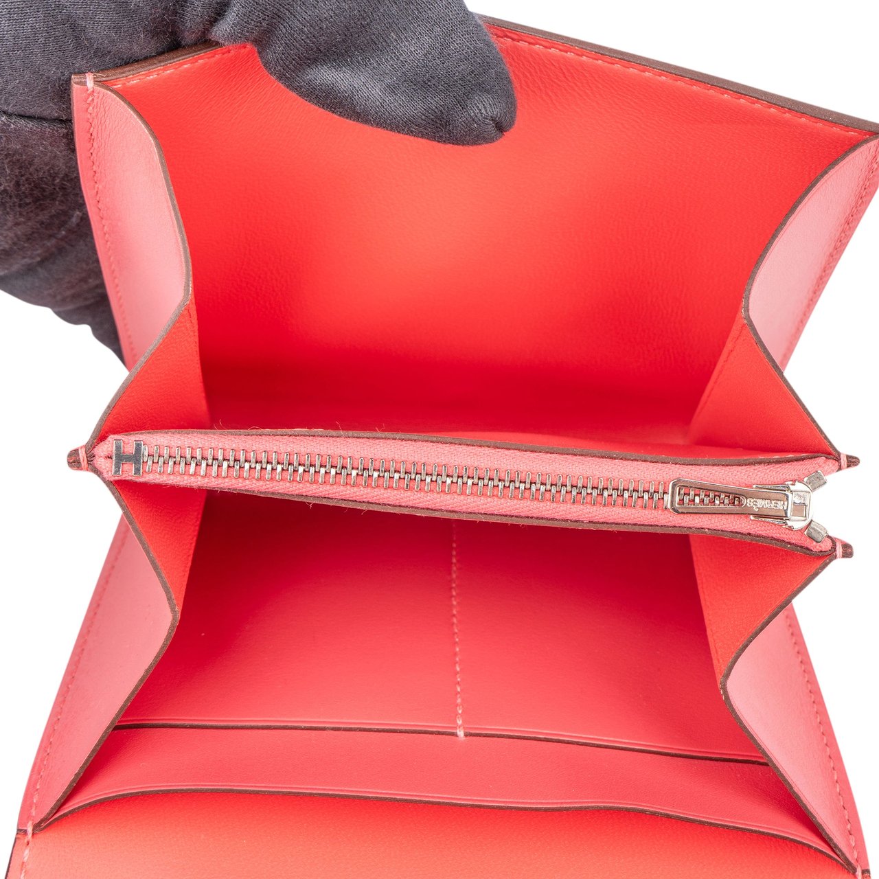 Hermès Hermès Pink Leather Palladiun H Constance Wallet Rood