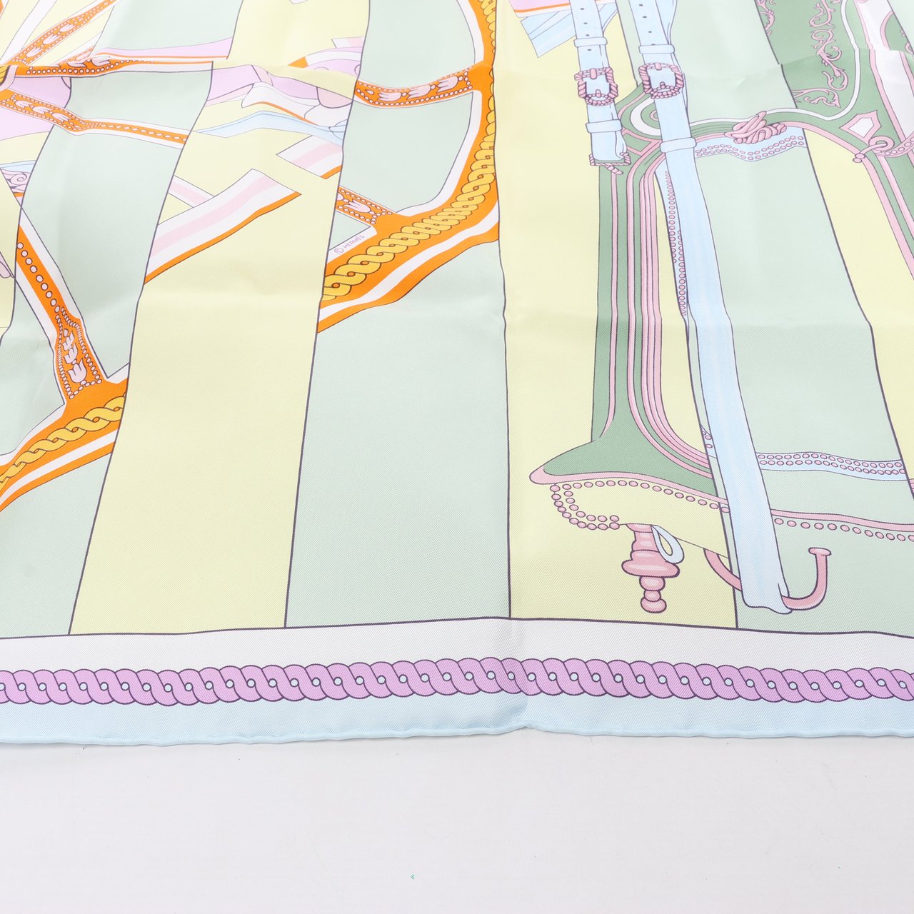 Hermès Hermes Carré 90 "LA BERLINE BAYADERE" Silk handkerchief in Pastel Divers