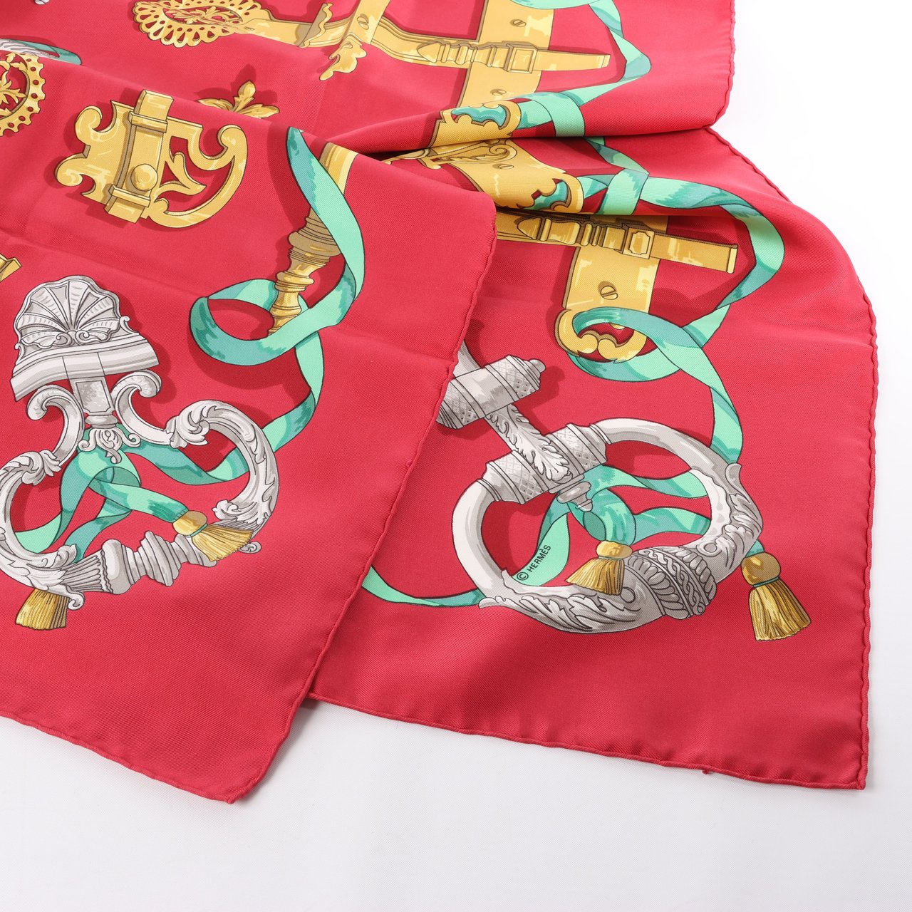 Hermès Hermès Carré 90 "Ferronnerie" 100% Silk Scarf in Red Rood