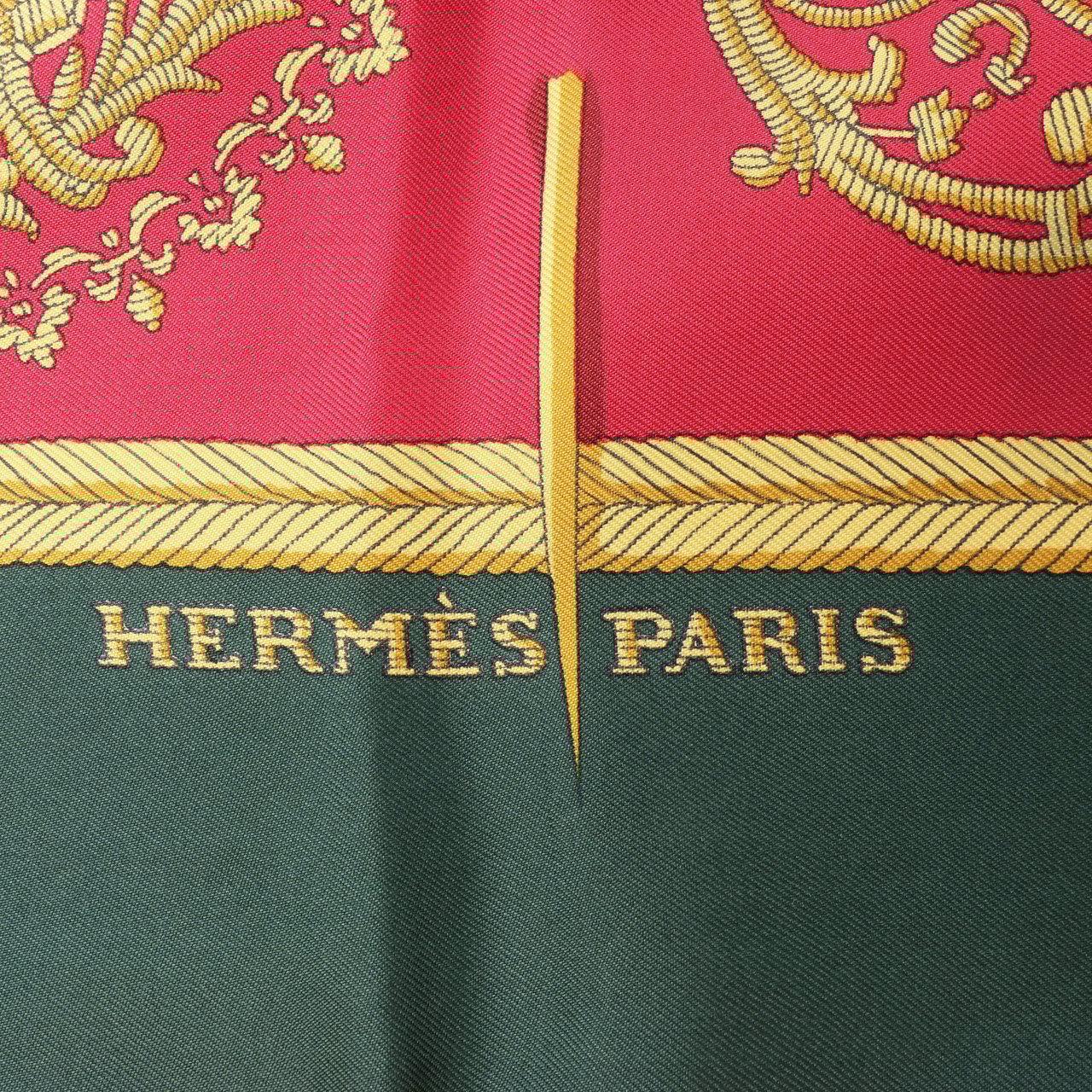 Hermès Hermès Carré 90 "FLVCTVAT NEC MERGITVR" 100% Silk Scarf in Green x Red Rood