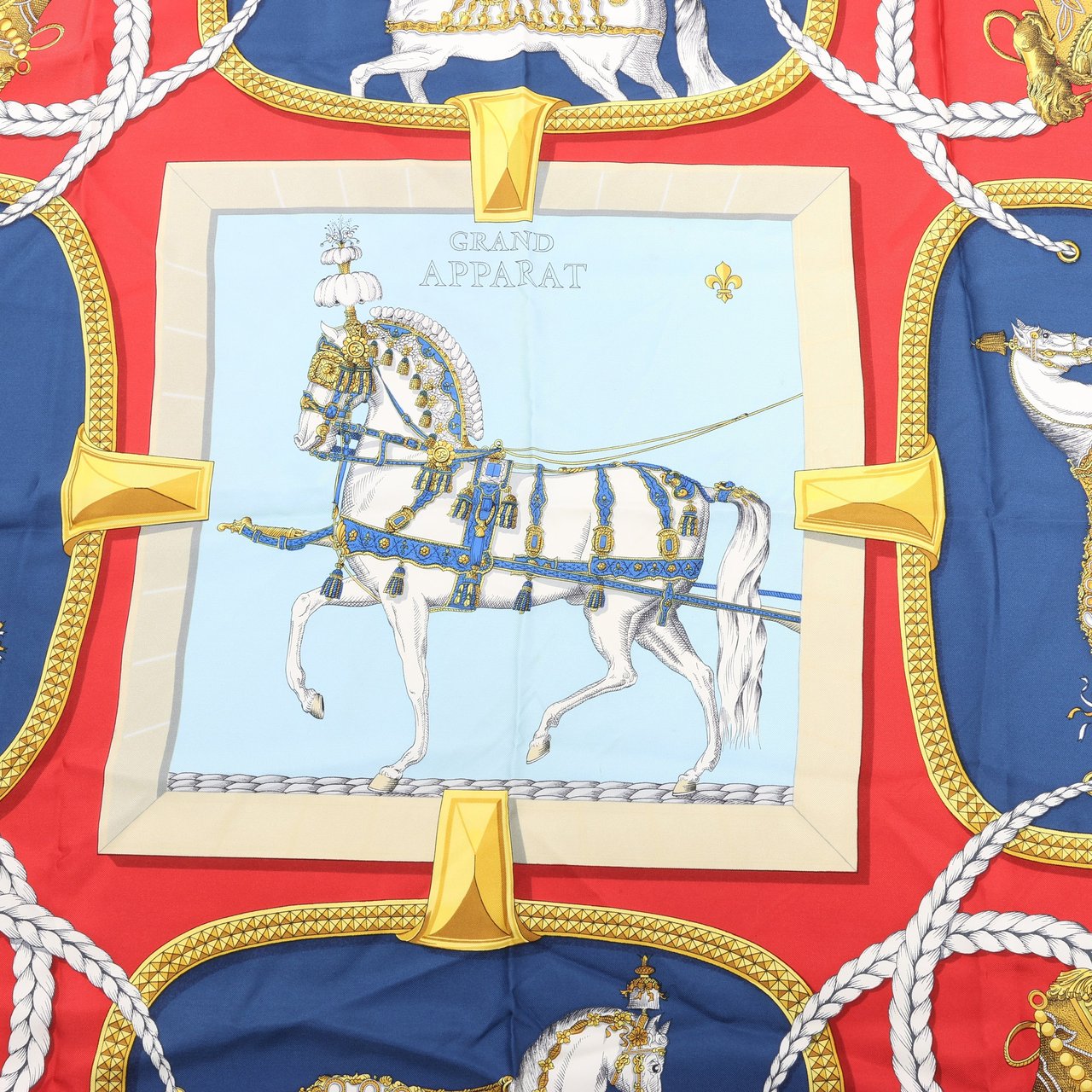 Hermès Hermès Carré 90 "GRAND APPARAT" 100% Silk Scarf in Navy x Red Rood