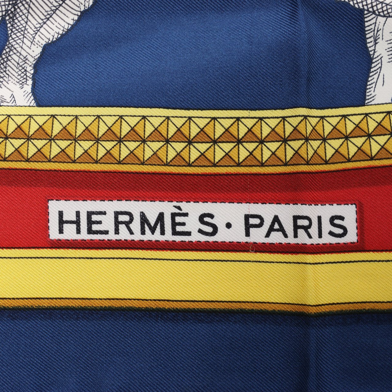 Hermès Hermès Carré 90 "GRAND APPARAT" 100% Silk Scarf in Navy x Red Rood