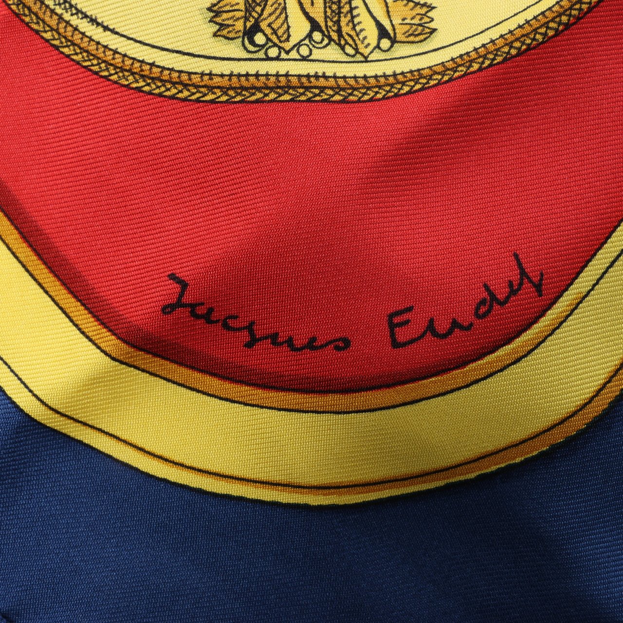 Hermès Hermès Carré 90 "GRAND APPARAT" 100% Silk Scarf in Navy x Red Rood