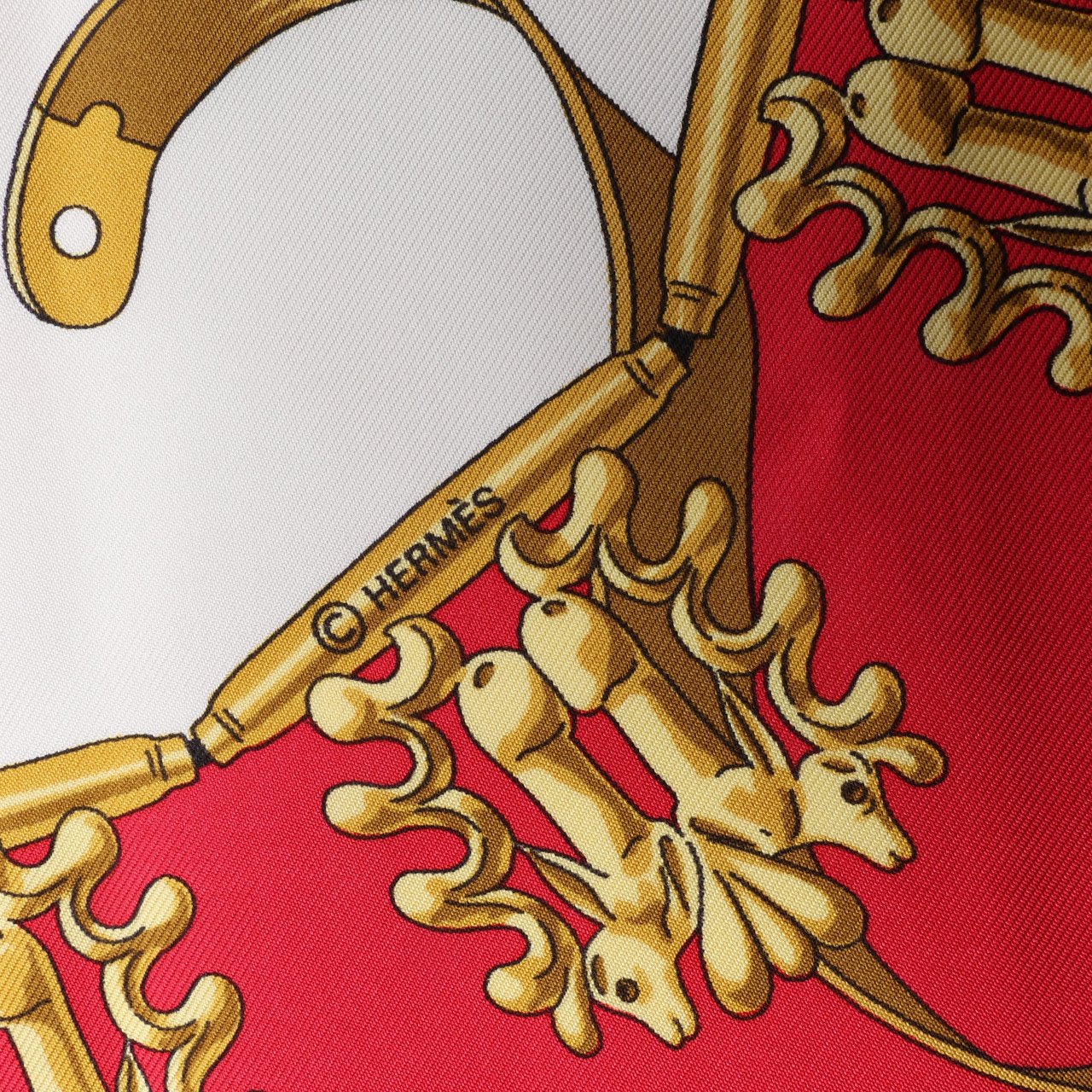 Hermès Hermès Carré 90 "LES CAVALIERS D'OR" 100% Silk Scarf in Red Rood