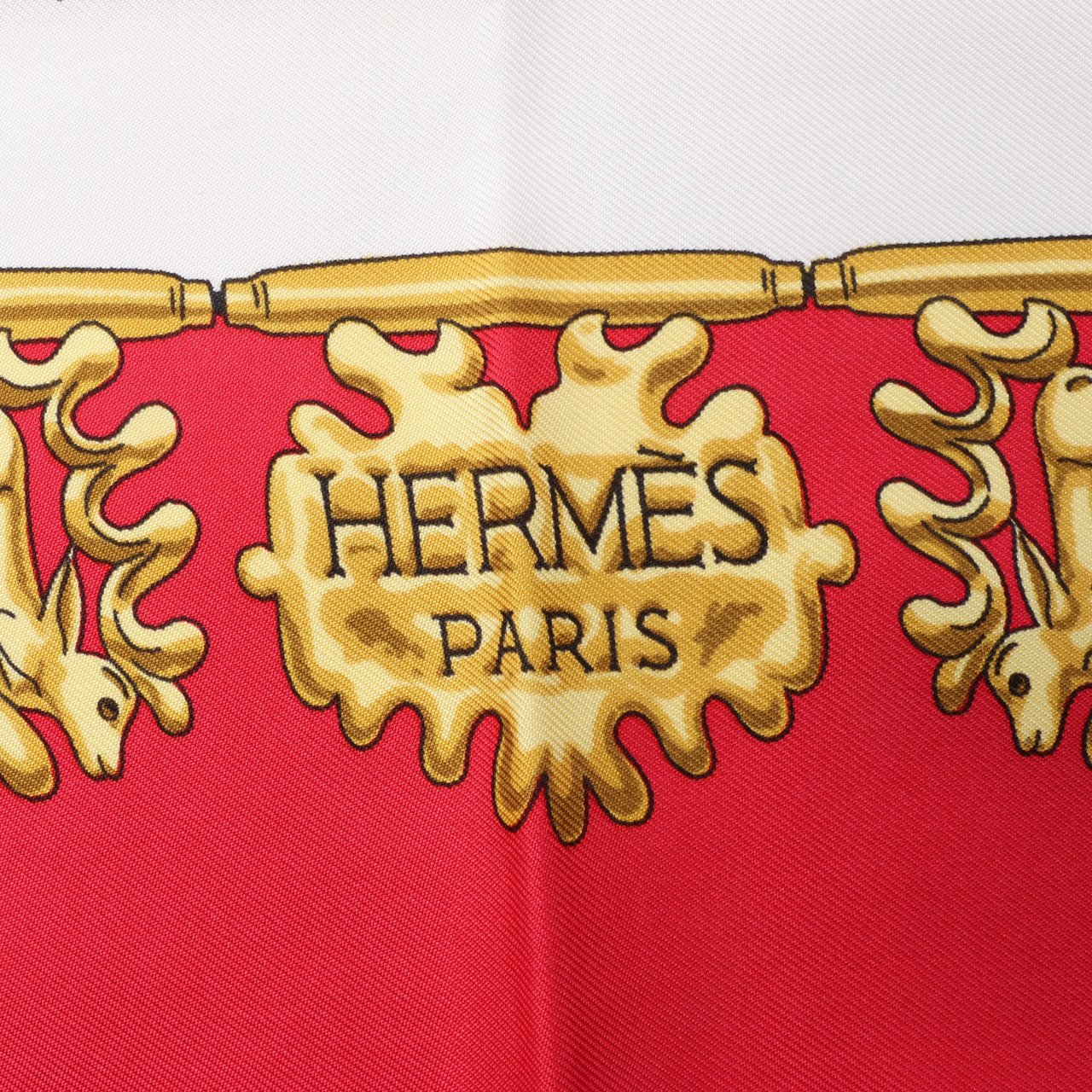 Hermès Hermès Carré 90 "LES CAVALIERS D'OR" 100% Silk Scarf in Red Rood