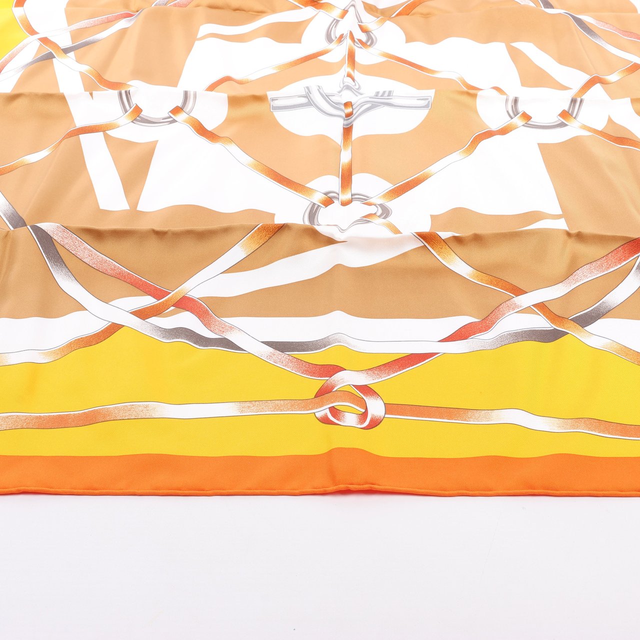 Hermès Hermès Carré 90 " FIGURE ARTISTIQUE" 100% Silk Scarf in Orange Oranje
