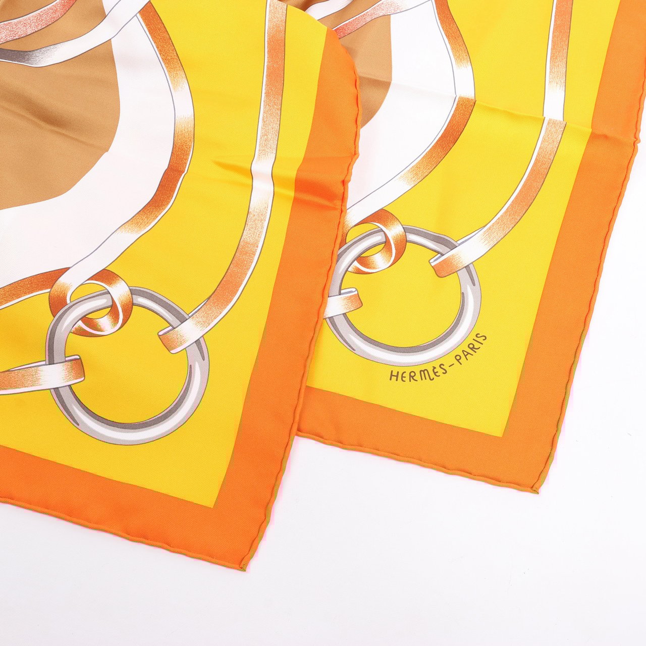 Hermès Hermès Carré 90 " FIGURE ARTISTIQUE" 100% Silk Scarf in Orange Oranje