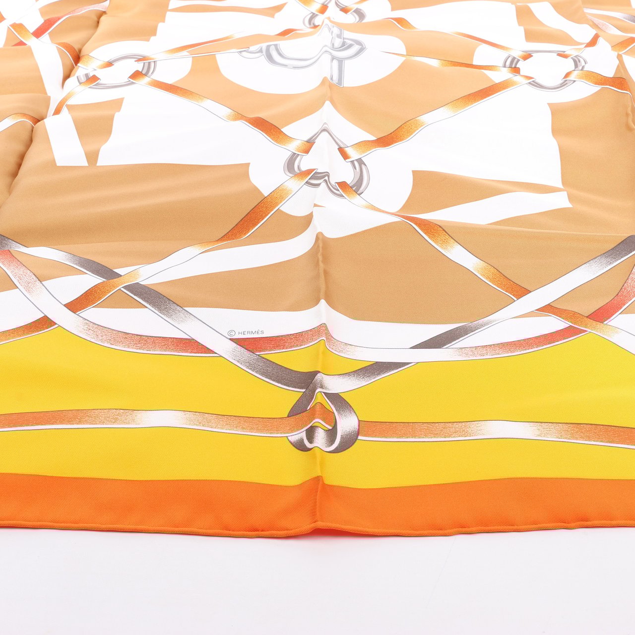 Hermès Hermès Carré 90 " FIGURE ARTISTIQUE" 100% Silk Scarf in Orange Oranje