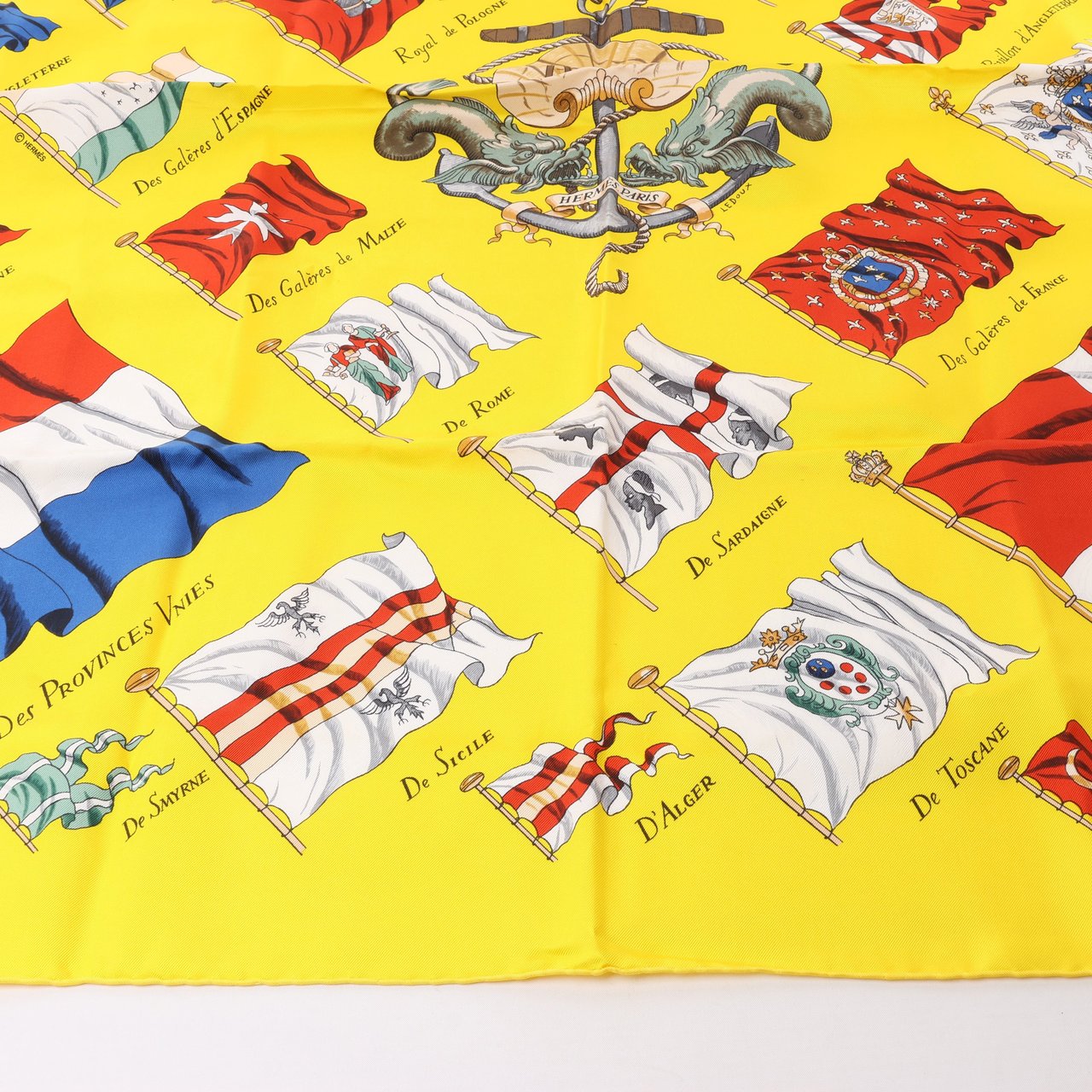 Hermès Hermès Carré 90 "PAVOIS" 100% Silk Scarf in Yellow Geel