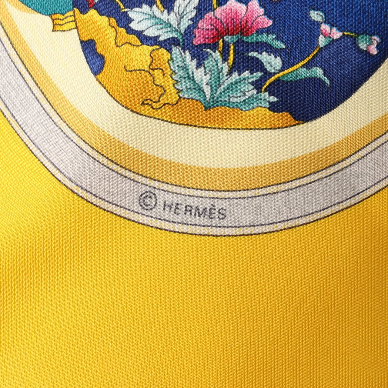 Hermès Hermès Carré 90 "Qu'importe le flacon" 100% Silk Scarf in Yellow Geel