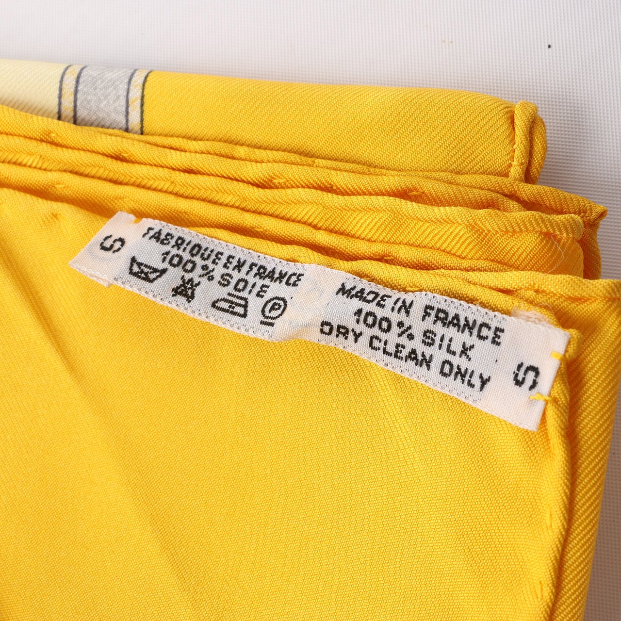 Hermès Hermès Carré 90 "Qu'importe le flacon" 100% Silk Scarf in Yellow Geel