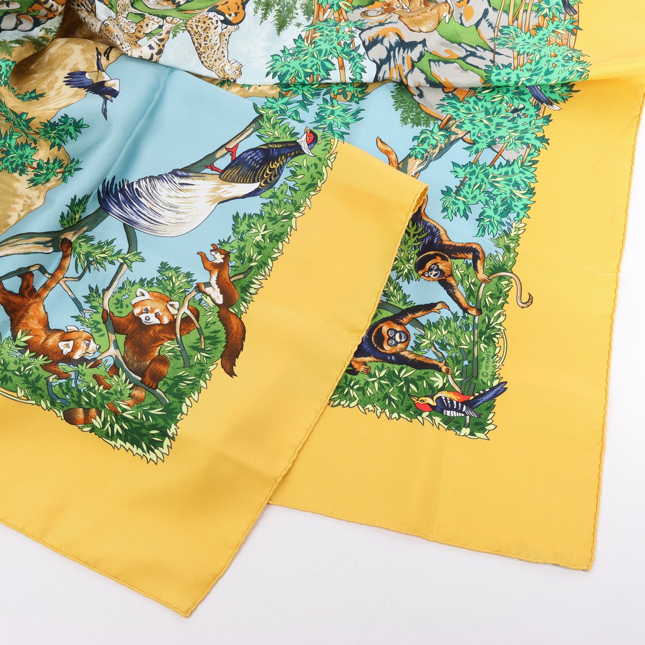 Hermès Hermès Carré 90 "SICHUAN " 100% Silk Scarf in Yellow Geel