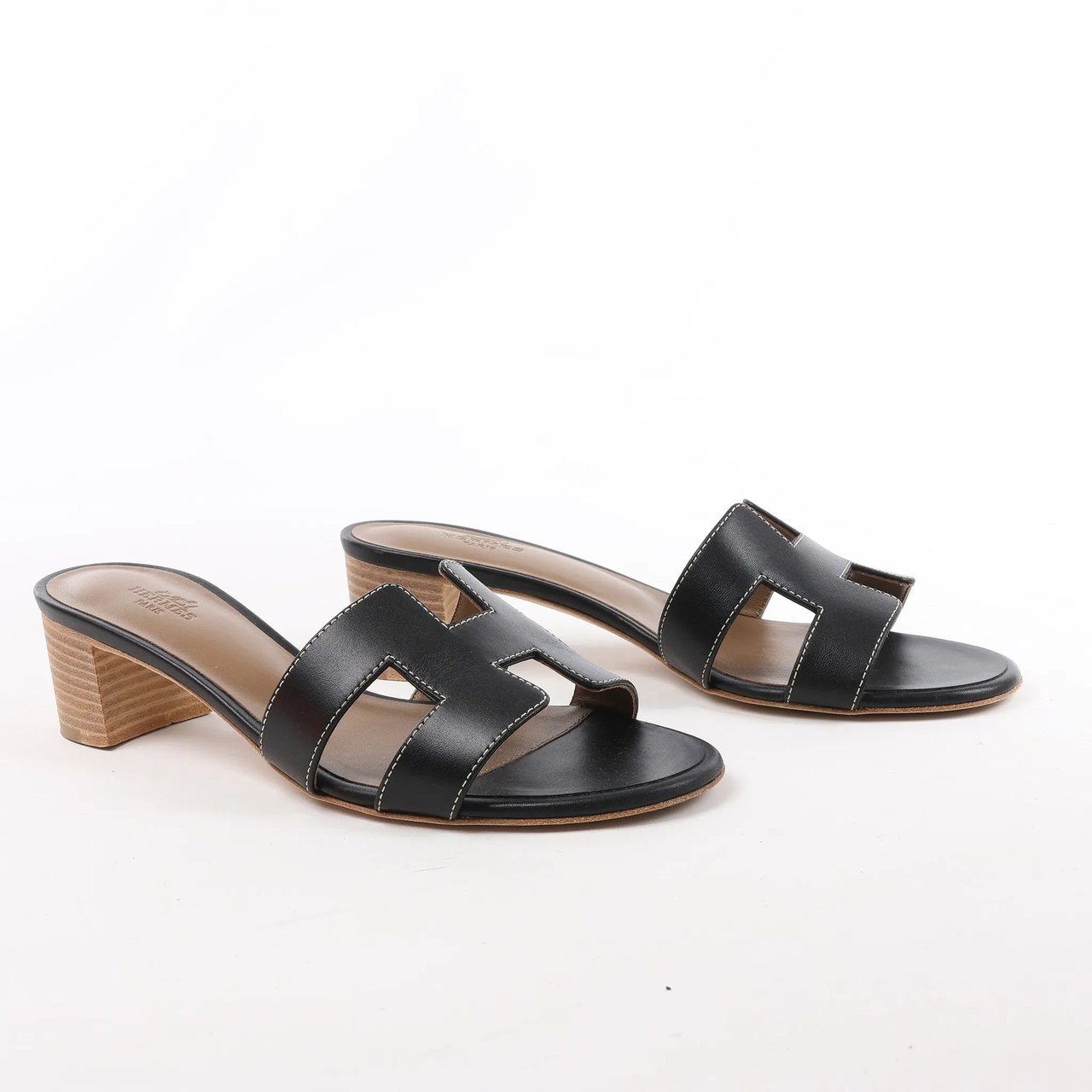 Hermès HERMES OASIS Leather Sandals in Black, Size 37.5 EU Zwart