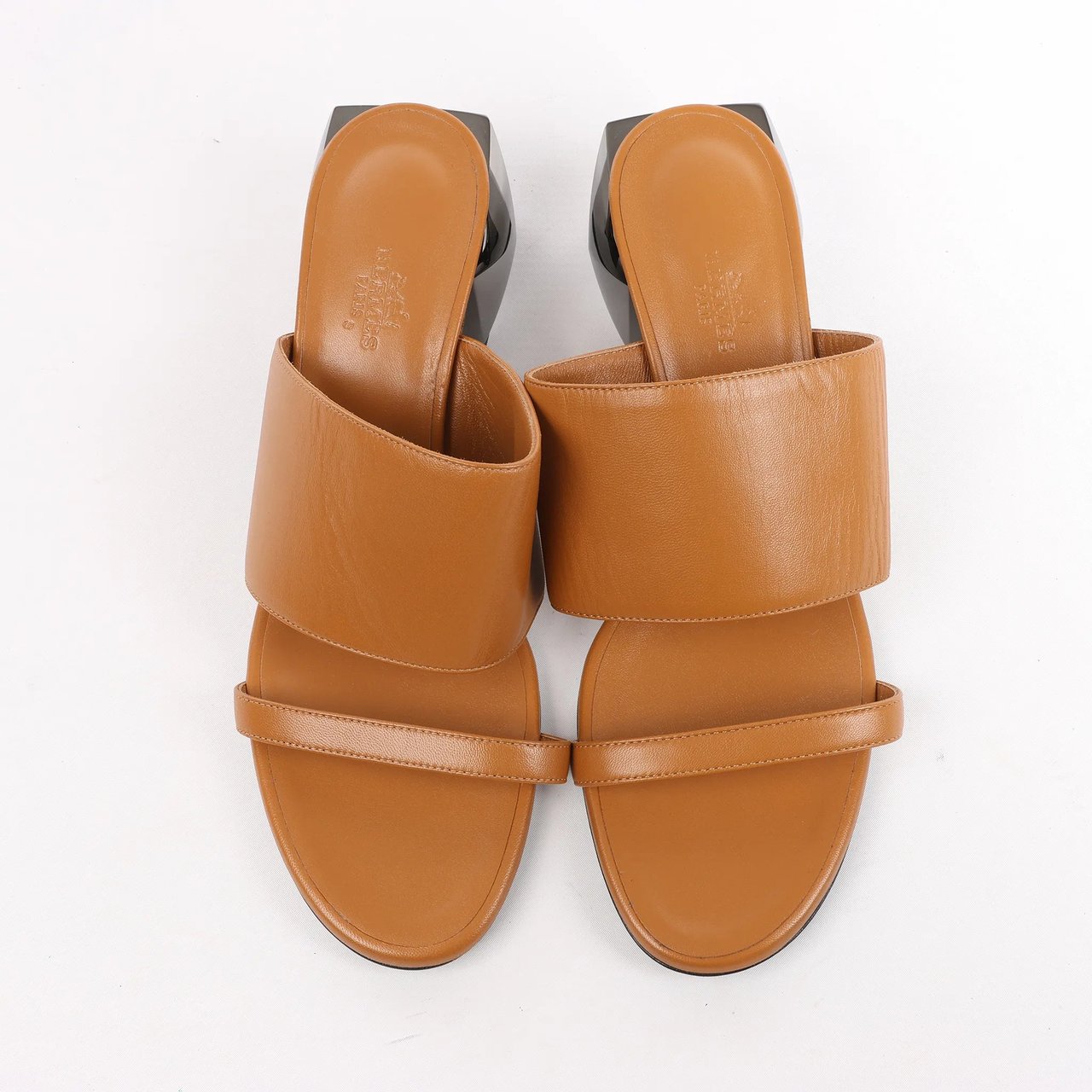 Hermès HERMES Cornelia Leather Sandals in Brown, Size 39 EU Bruin