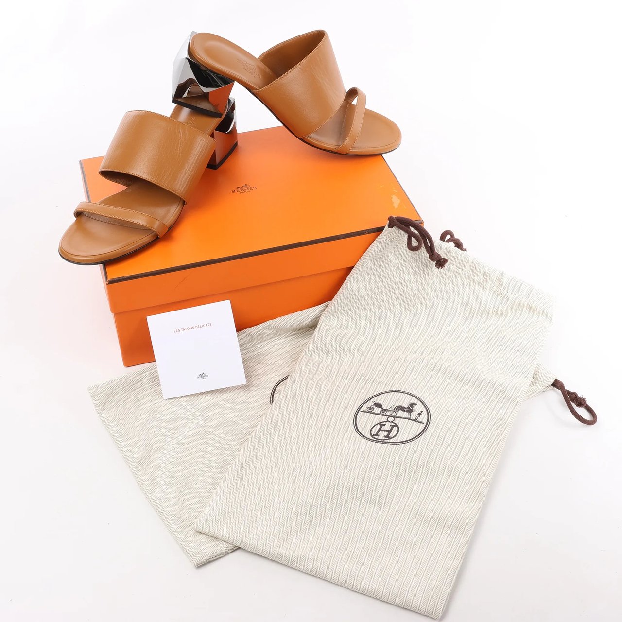 Hermès HERMES Cornelia Leather Sandals in Brown, Size 39 EU Bruin