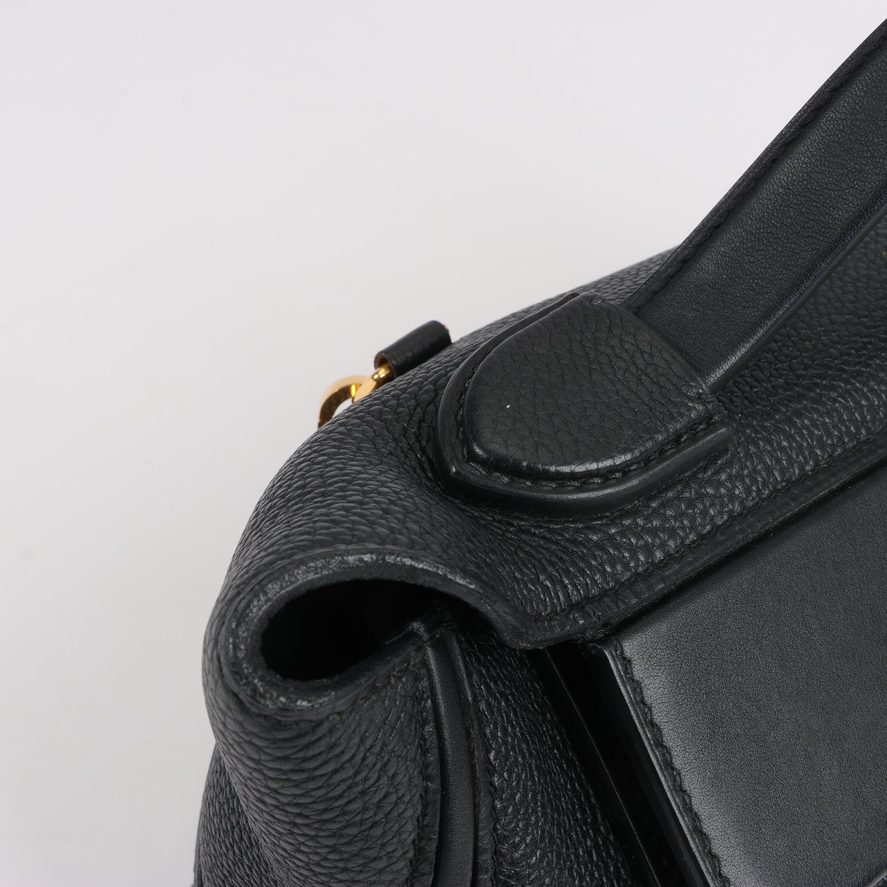 Hermès HERMES 24/24 29 Togo Leather Handbag in Black and Gold Metal Fittings D: 2019 Zwart