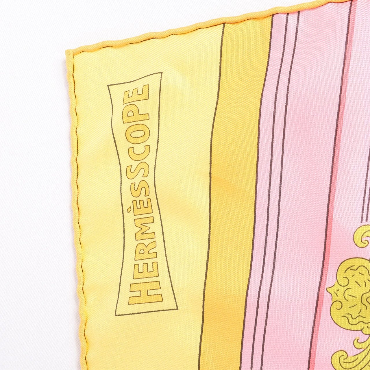 Hermès Hermès Carré 90 "MYSTERE AU 24" Silk handkerchief in Multicolor Divers