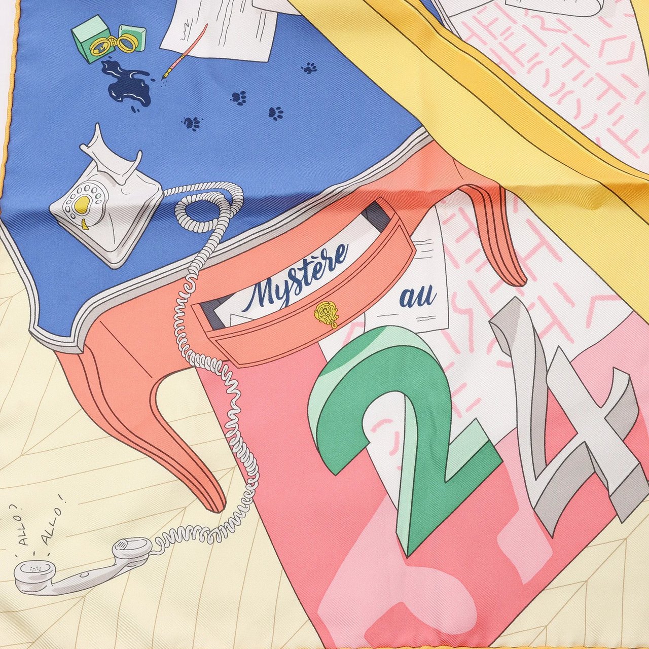 Hermès Hermès Carré 90 "MYSTERE AU 24" Silk handkerchief in Multicolor Divers